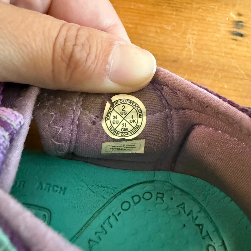 KEEN Kid's Seacamp II CNX Closed Toe Sandals Size 2 Watershoe Hiking Purple Gray